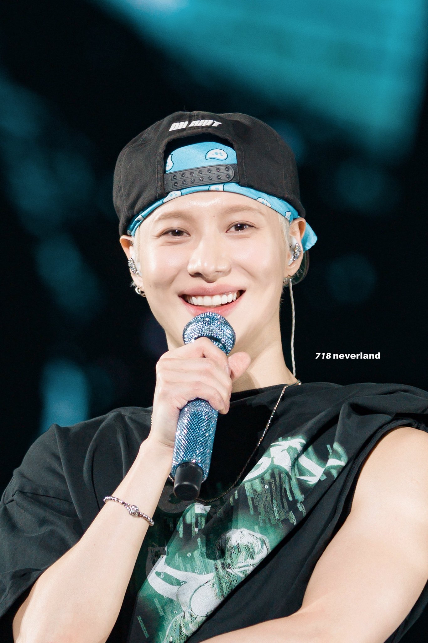 A moment captured by Taemin (SHINee)'s fan