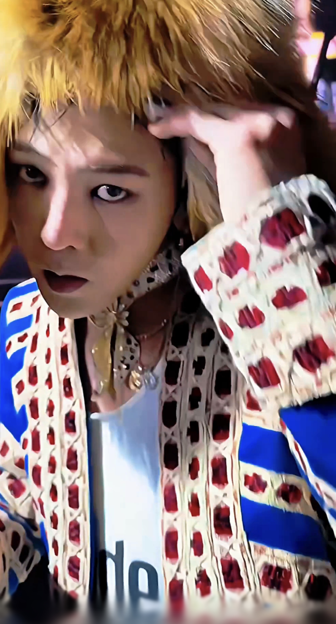 A heartfelt wallpaper shared by G-DRAGON (BIGBANG)'s fans