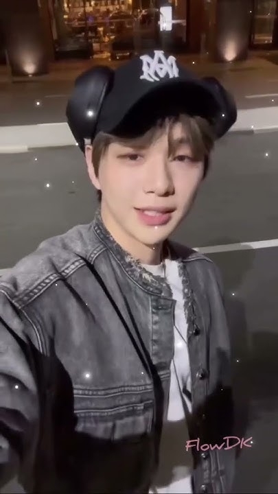 강다니엘 커뮤니티에서 인기있는 오늘의 배경화면