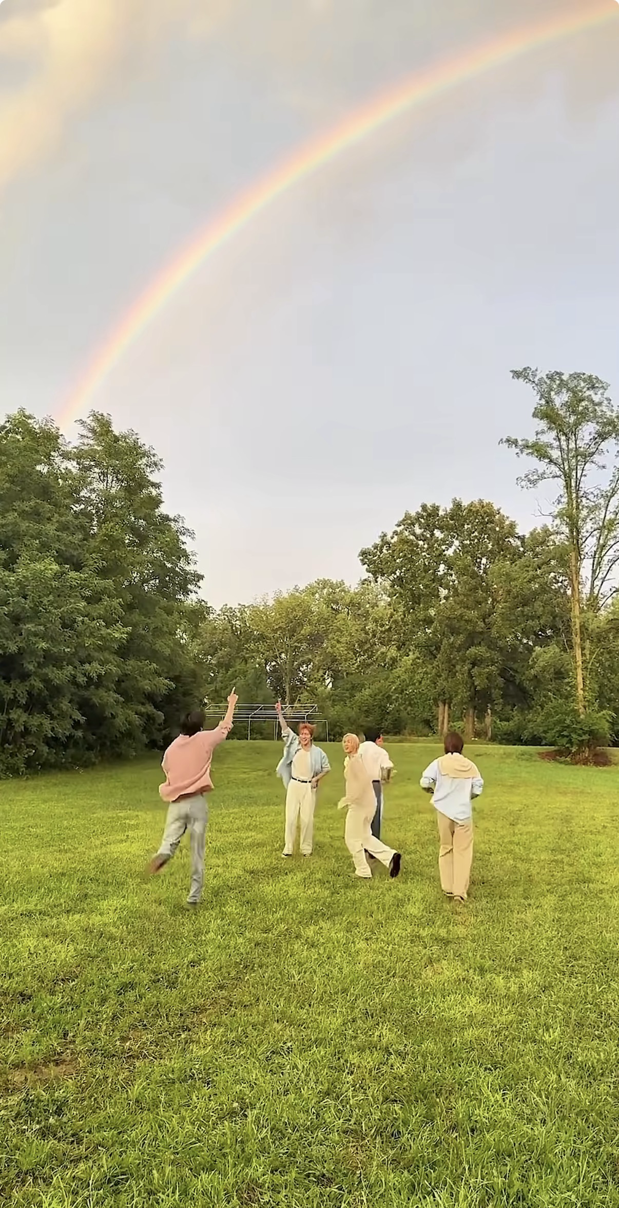 Behind-the-scenes cut of BOYNEXTDOOR