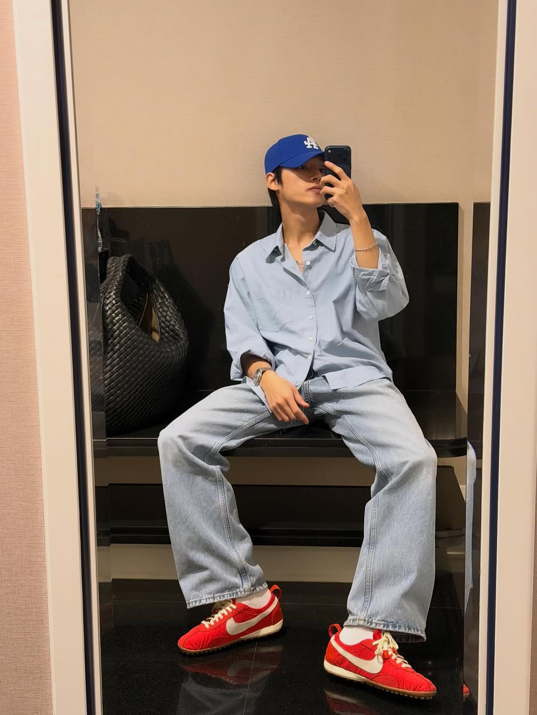 友榮 (ATEEZ)的最新照片