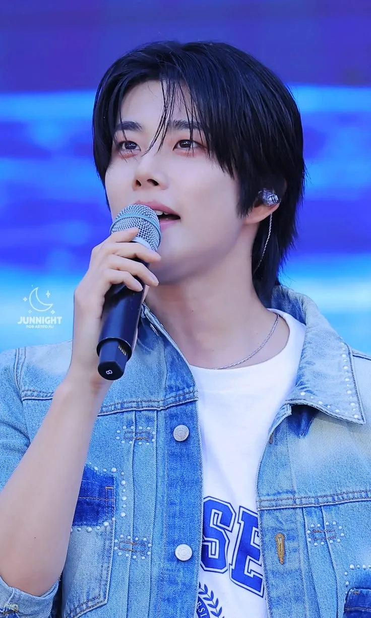 Fan-made special wallpaper for MJ (ASTRO)