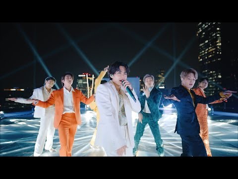 Behind-the-scenes cut of BTS