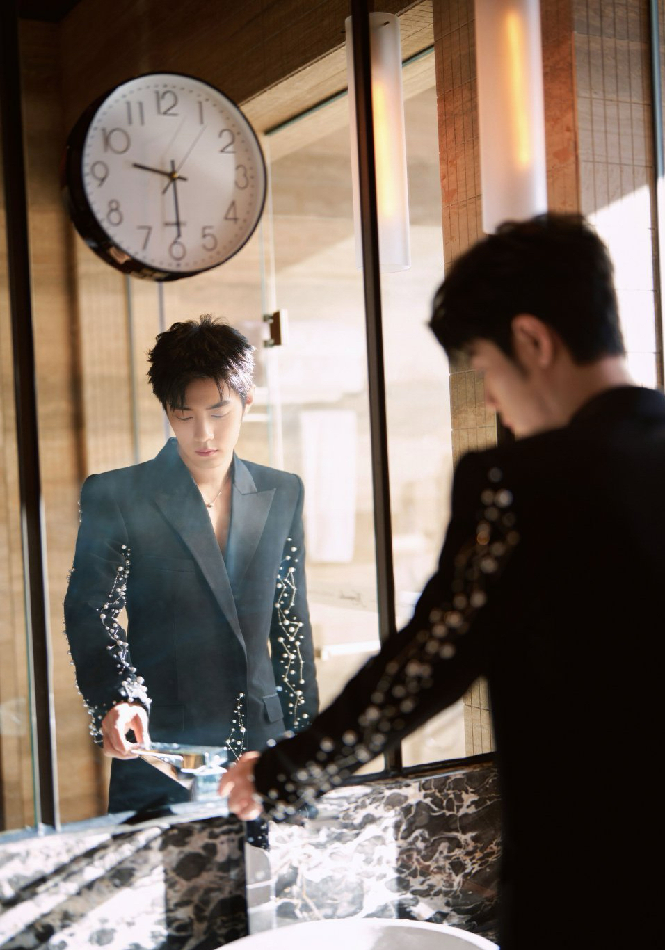 Behind-the-scenes cut of Xiao Zhan