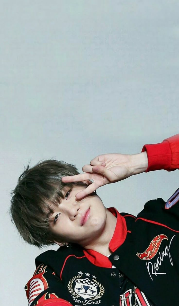 A heartfelt wallpaper shared by SUGA (BTS)'s fans