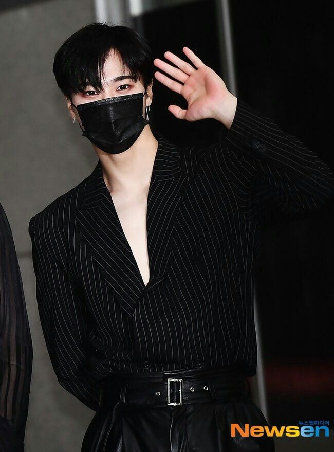 Behind-the-scenes cut of Moonbin (ASTRO)