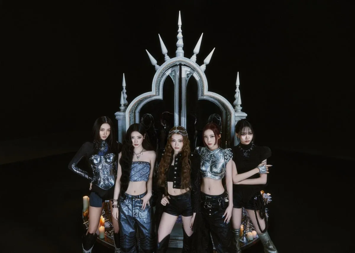 Behind-the-scenes cut of MEOVV
