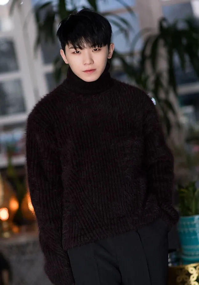 Latest photo of Woozi (SEVENTEEN)