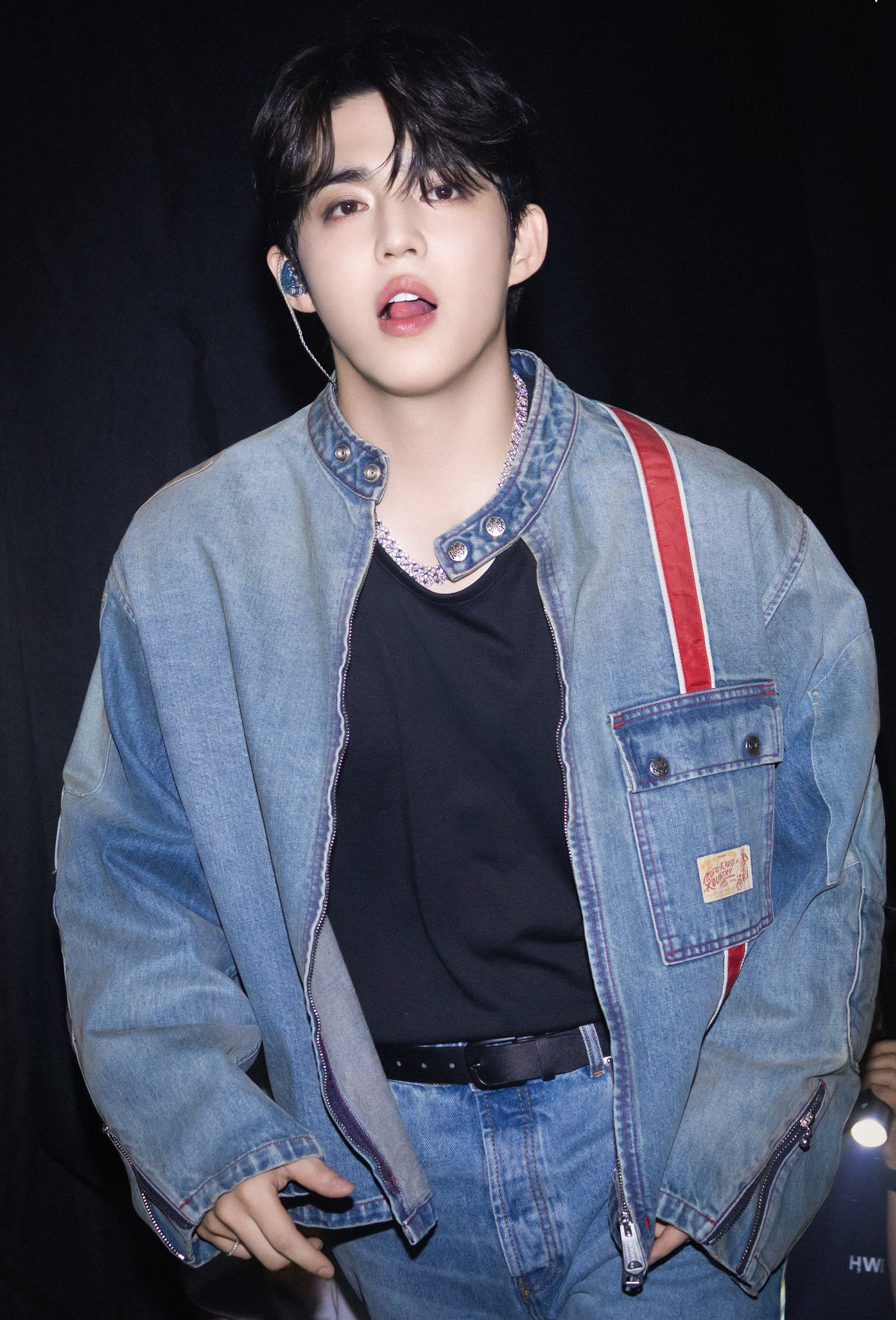 Recent activity shot of S.Coups (SEVENTEEN)