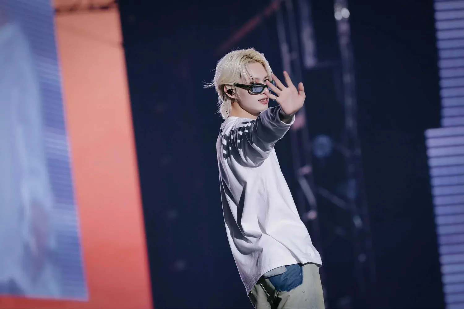 Latest photo of Jun (SEVENTEEN)