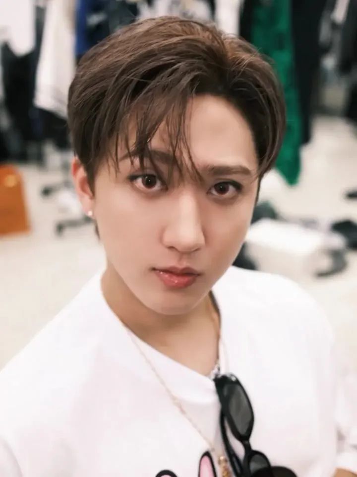 Behind-the-scenes cut of Changbin (Stray Kids)