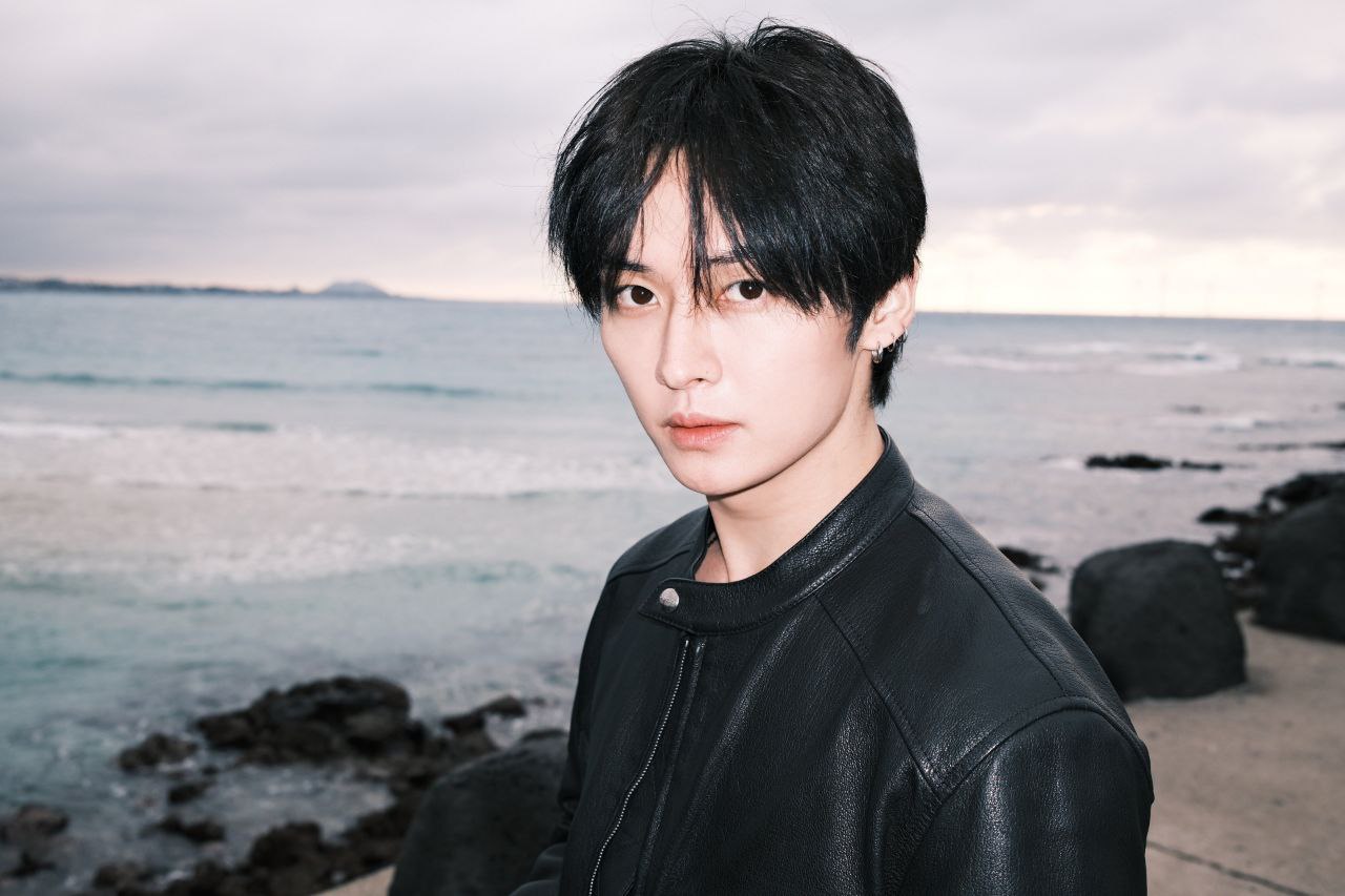 Lee Know (Stray Kids)粉丝拍下的瞬间