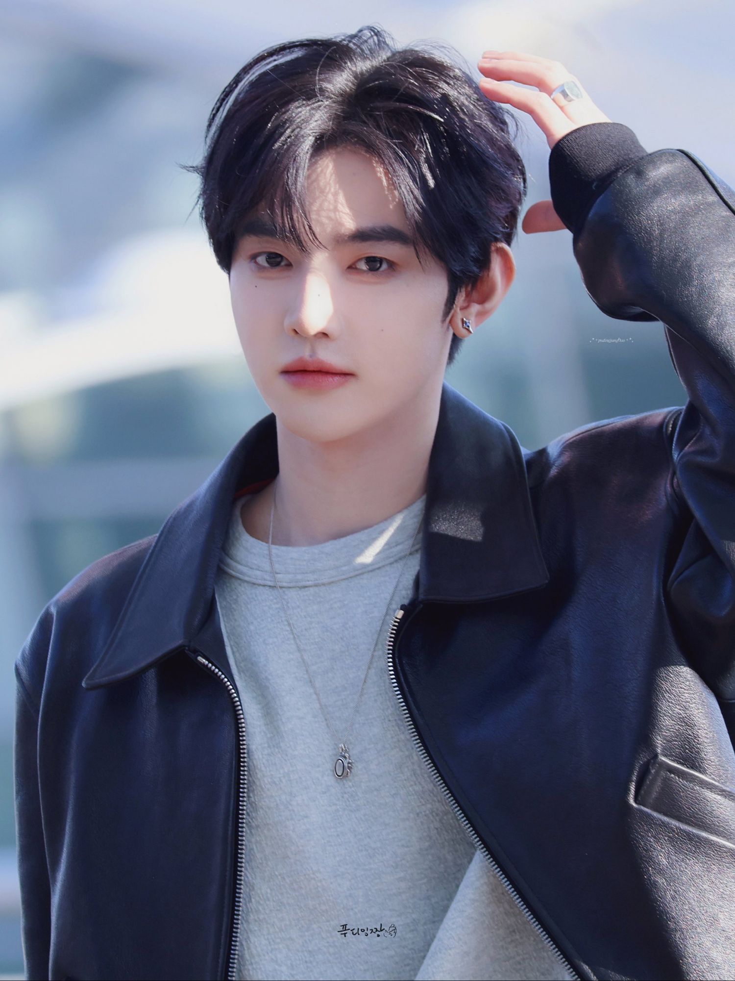 A moment captured by Zhang Hao (ZEROBASEONE)'s fan