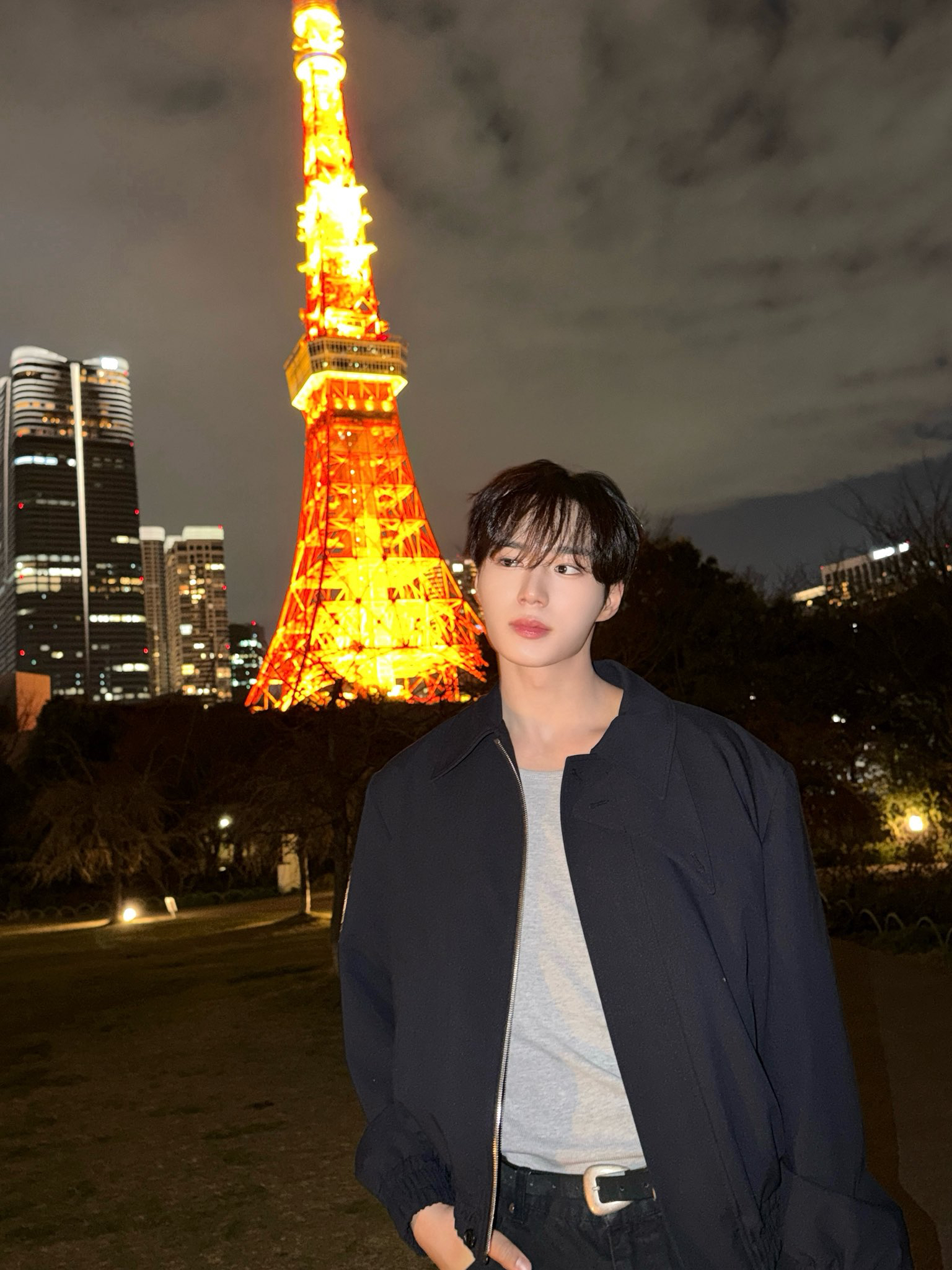 Behind-the-scenes cut of Kim Junseo (ALPHA DRIVE ONE)