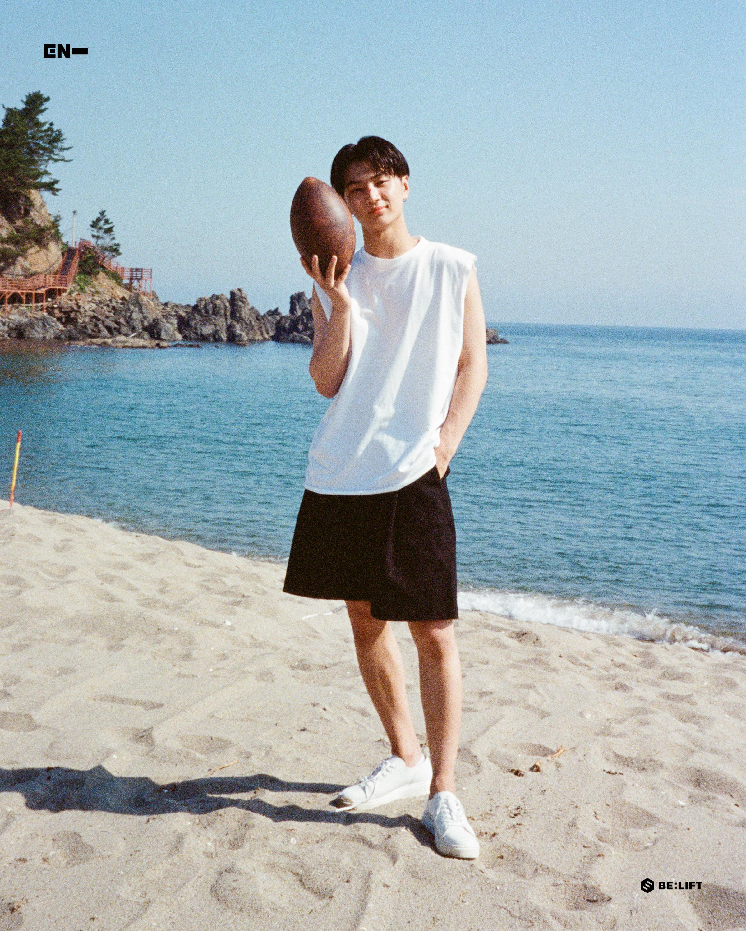 제이 (ENHYPEN)의 비하인드 컷