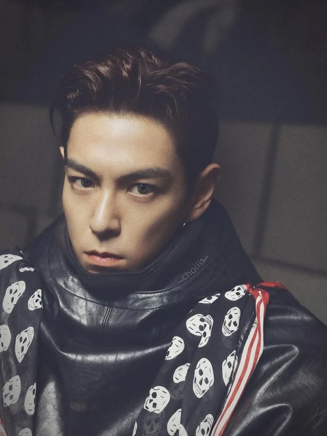 A moment captured by T.O.P's fan