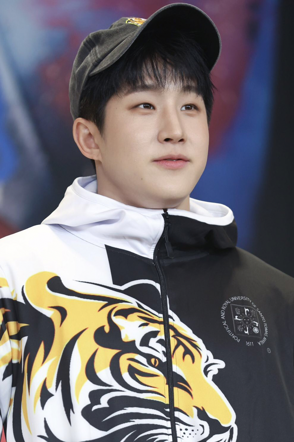 Behind-the-scenes cut of Jinjin (ASTRO)