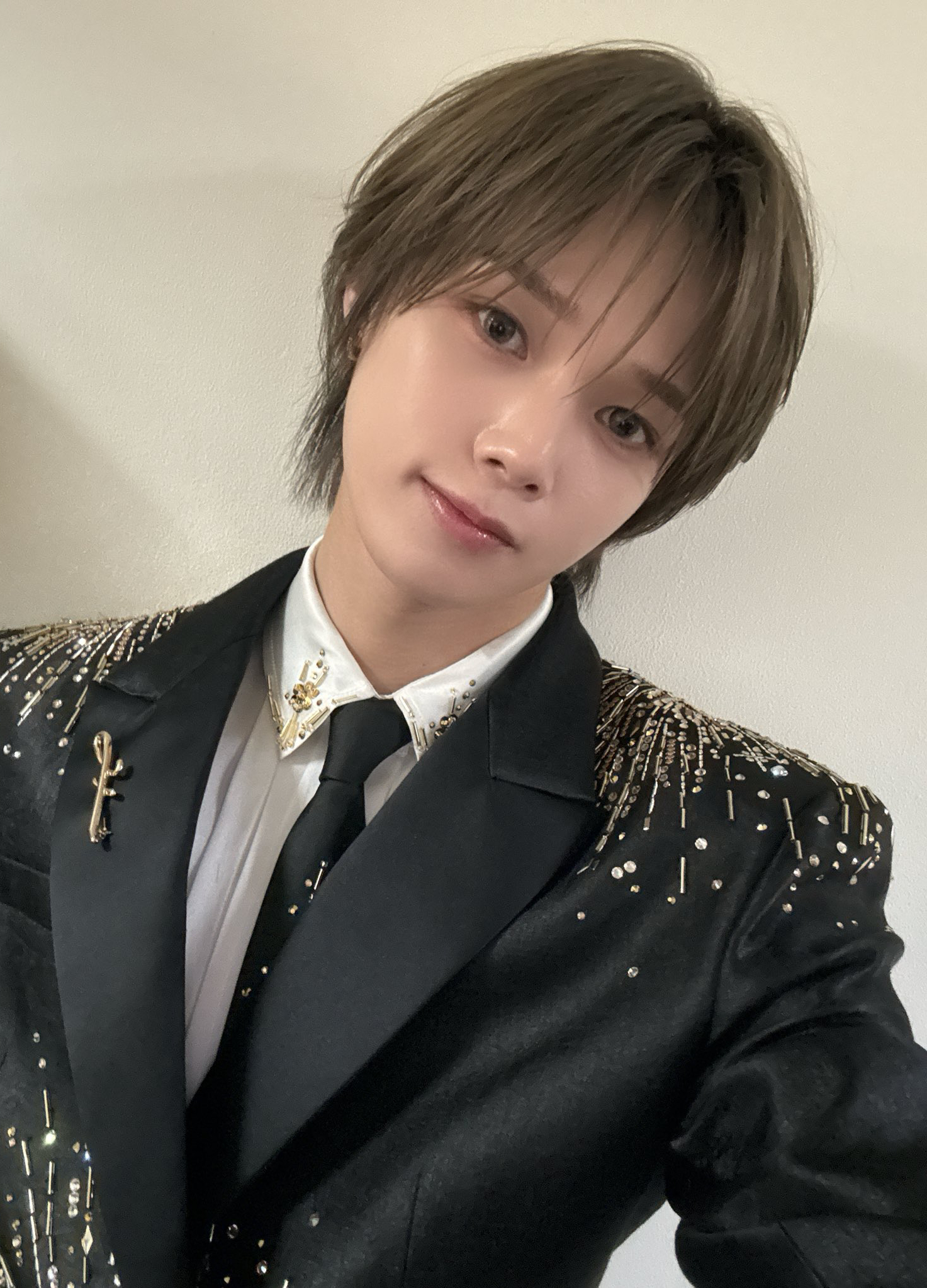 A moment captured by K (&TEAM)'s fan