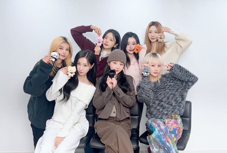 Today's hottest K-pop community feed