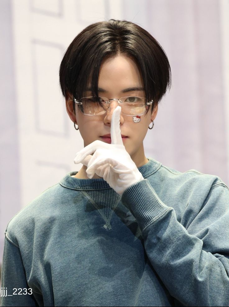 Behind-the-scenes cut of Yoon Jaehyuk (TREASURE)