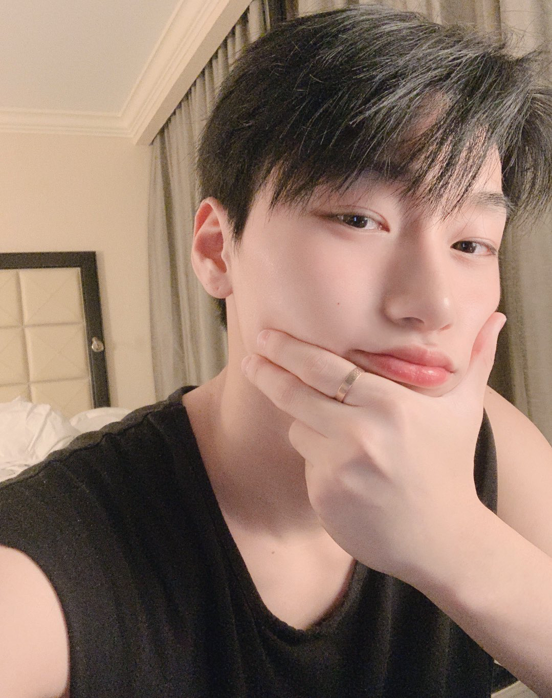 Behind-the-scenes cut of San (ATEEZ)