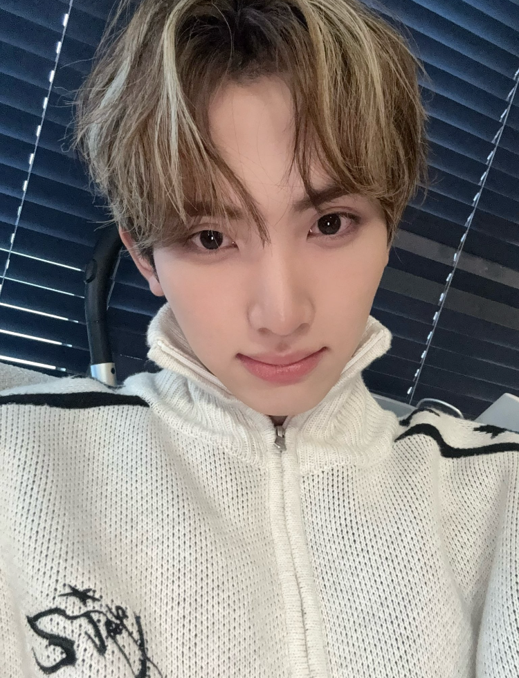 A moment captured by Xikers's fan