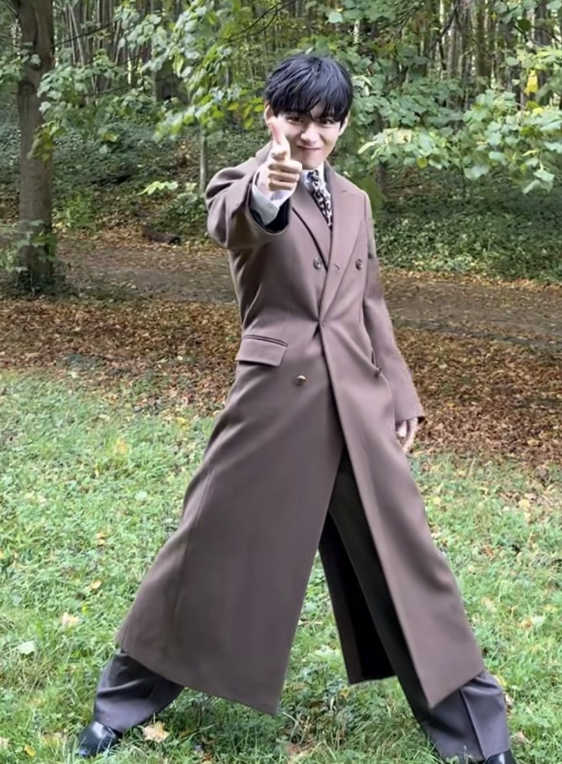 뷔 (방탄소년단)의 비하인드 컷