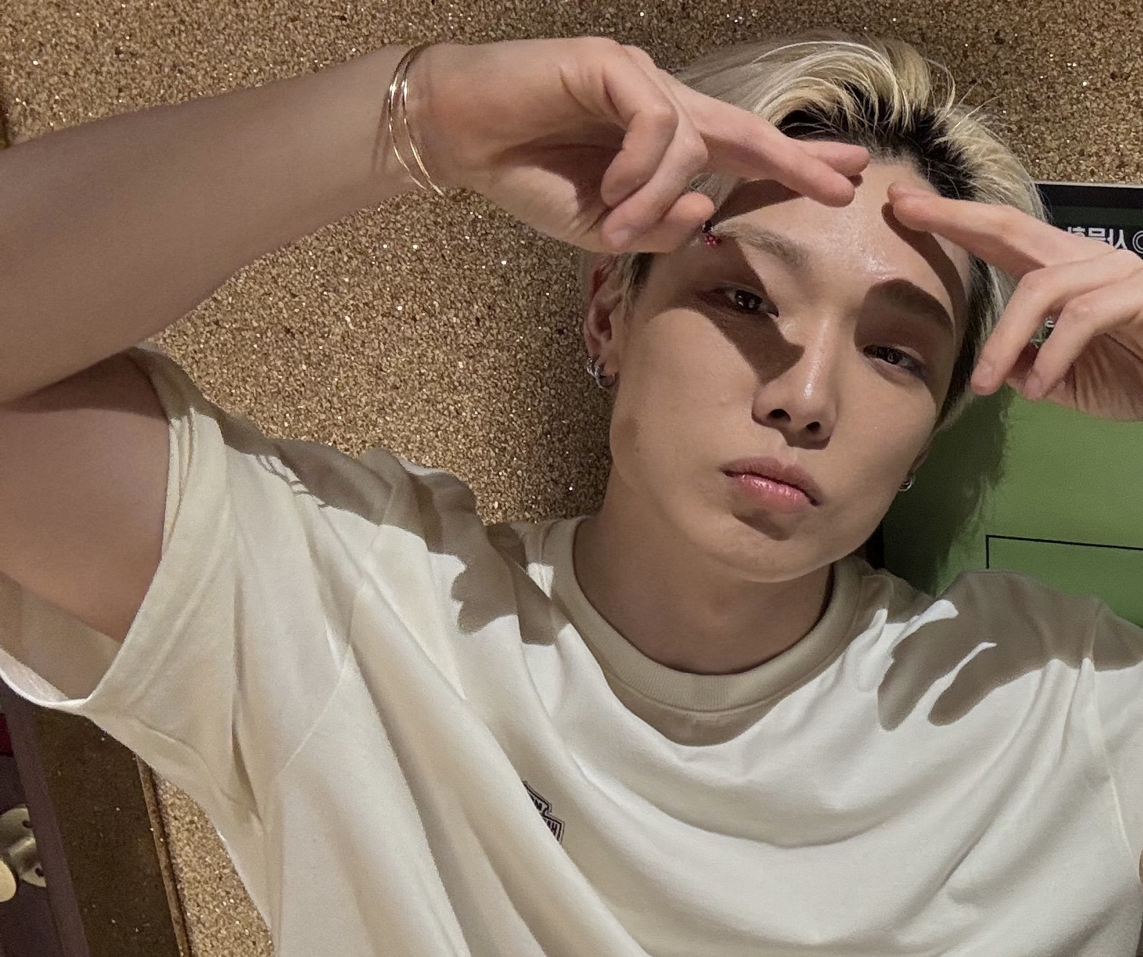 Recent activity shot of BOBBY (iKON)