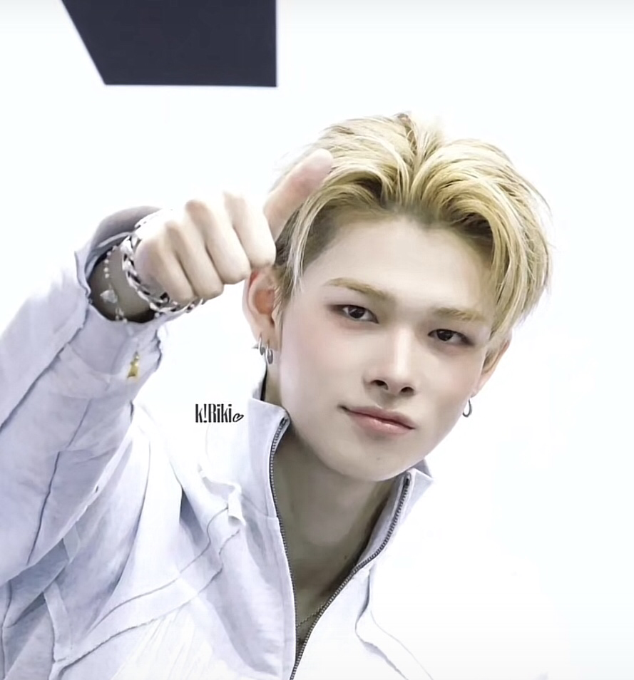 NI-KI (ENHYPEN)的最新照片