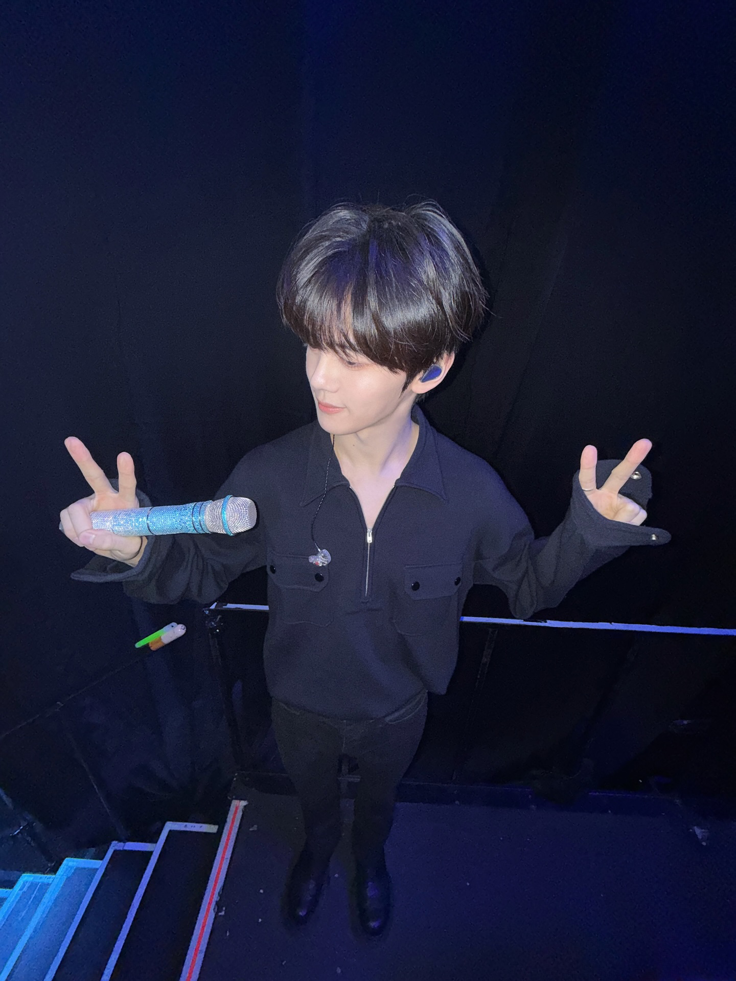 Behind-the-scenes cut of Kim Gyuvin (ZEROBASEONE)