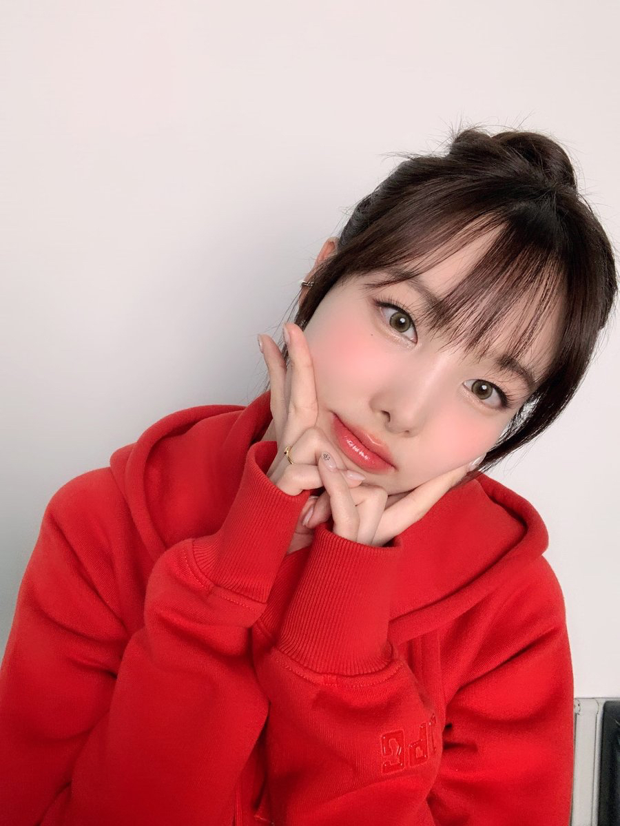 Behind-the-scenes cut of Nayeon (TWICE)