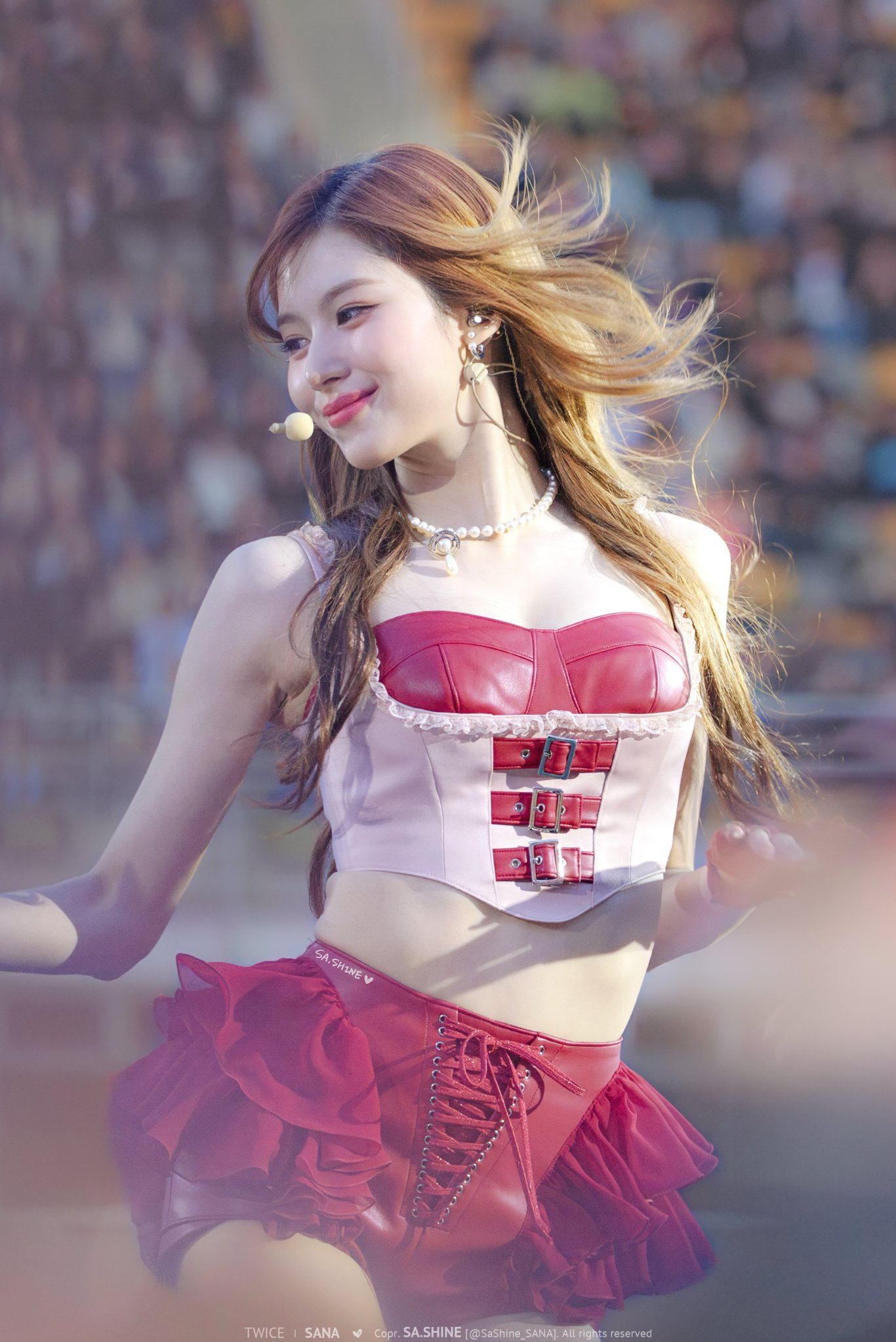 사나 (TWICE)의 최신 사진