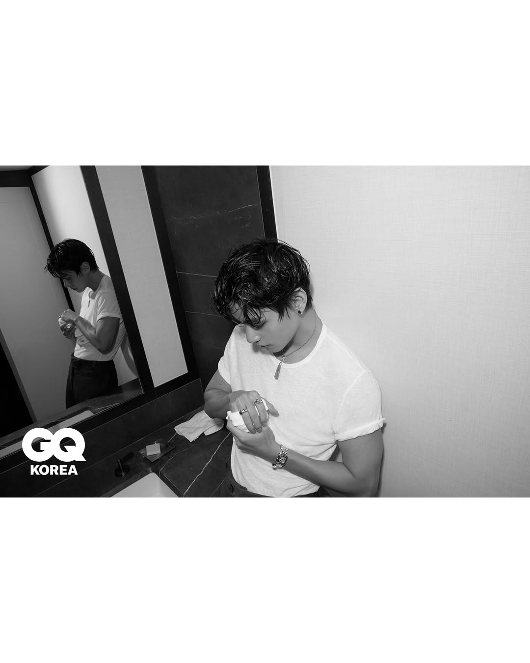 뷔 (방탄소년단) 최근 활동샷