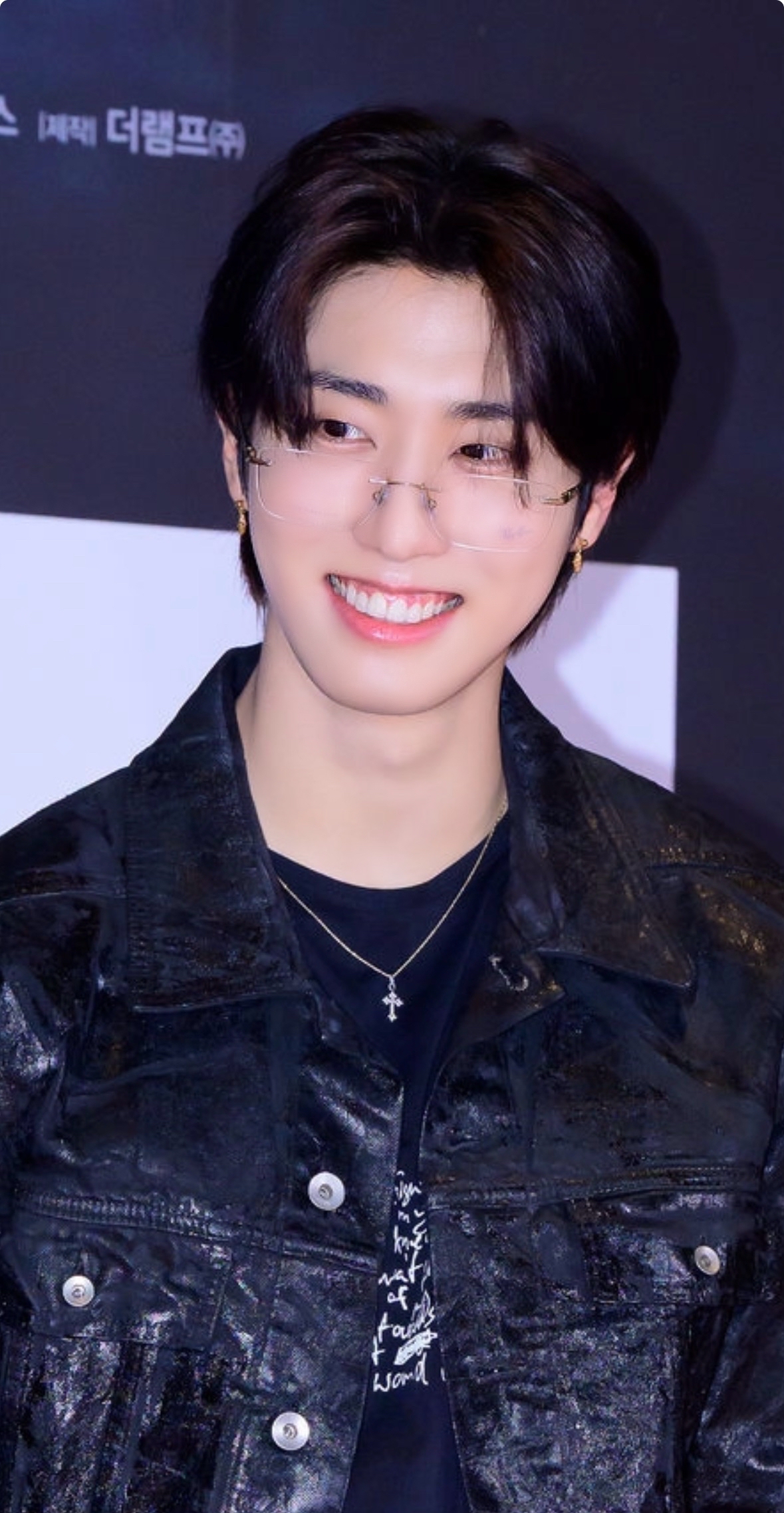 Fandom-recommended wallpaper image of HAN (Stray Kids)