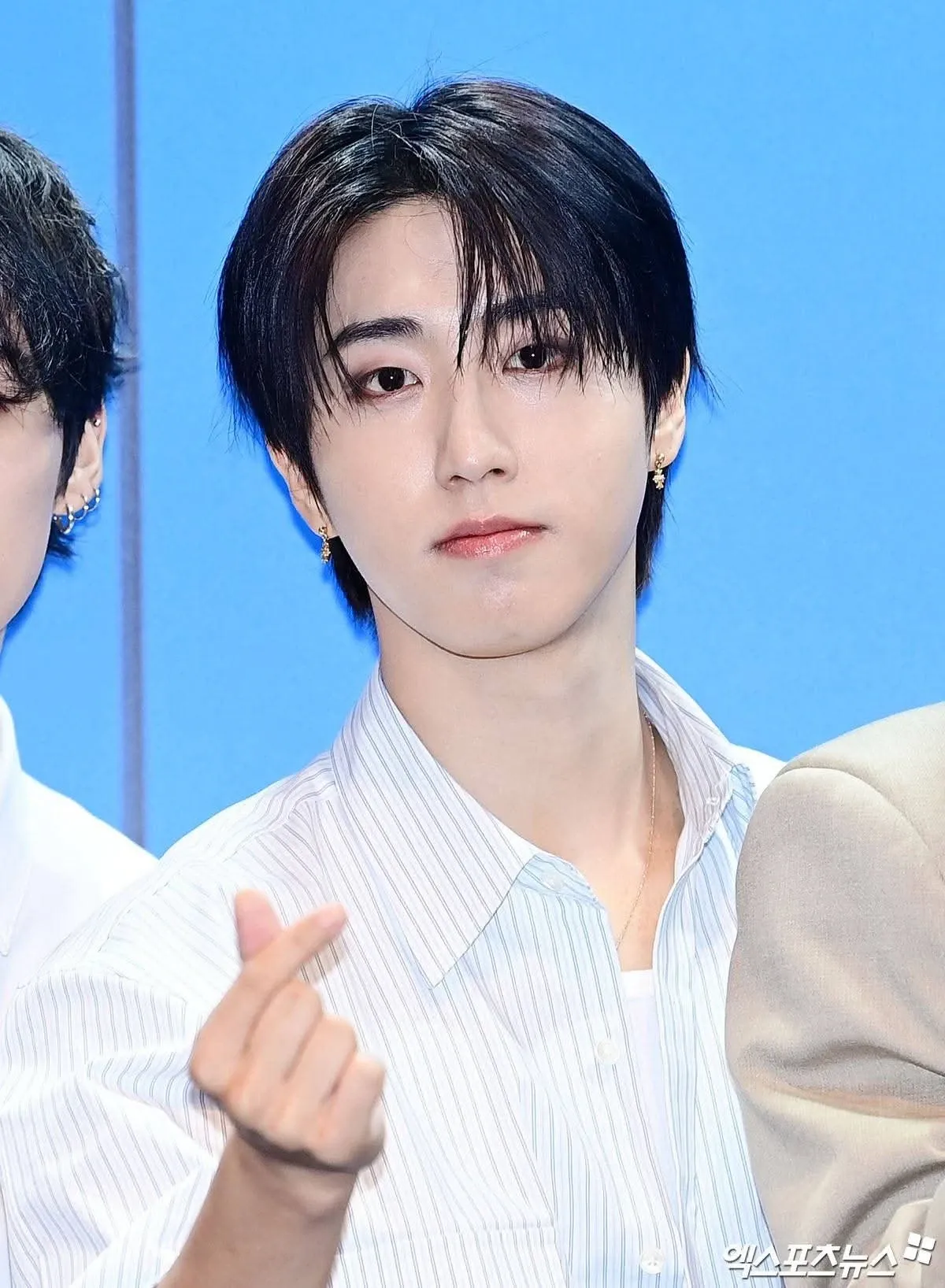Behind-the-scenes cut of Stray Kids