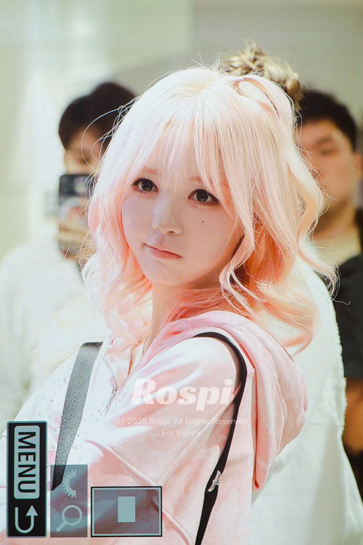 Latest photo of tripleS