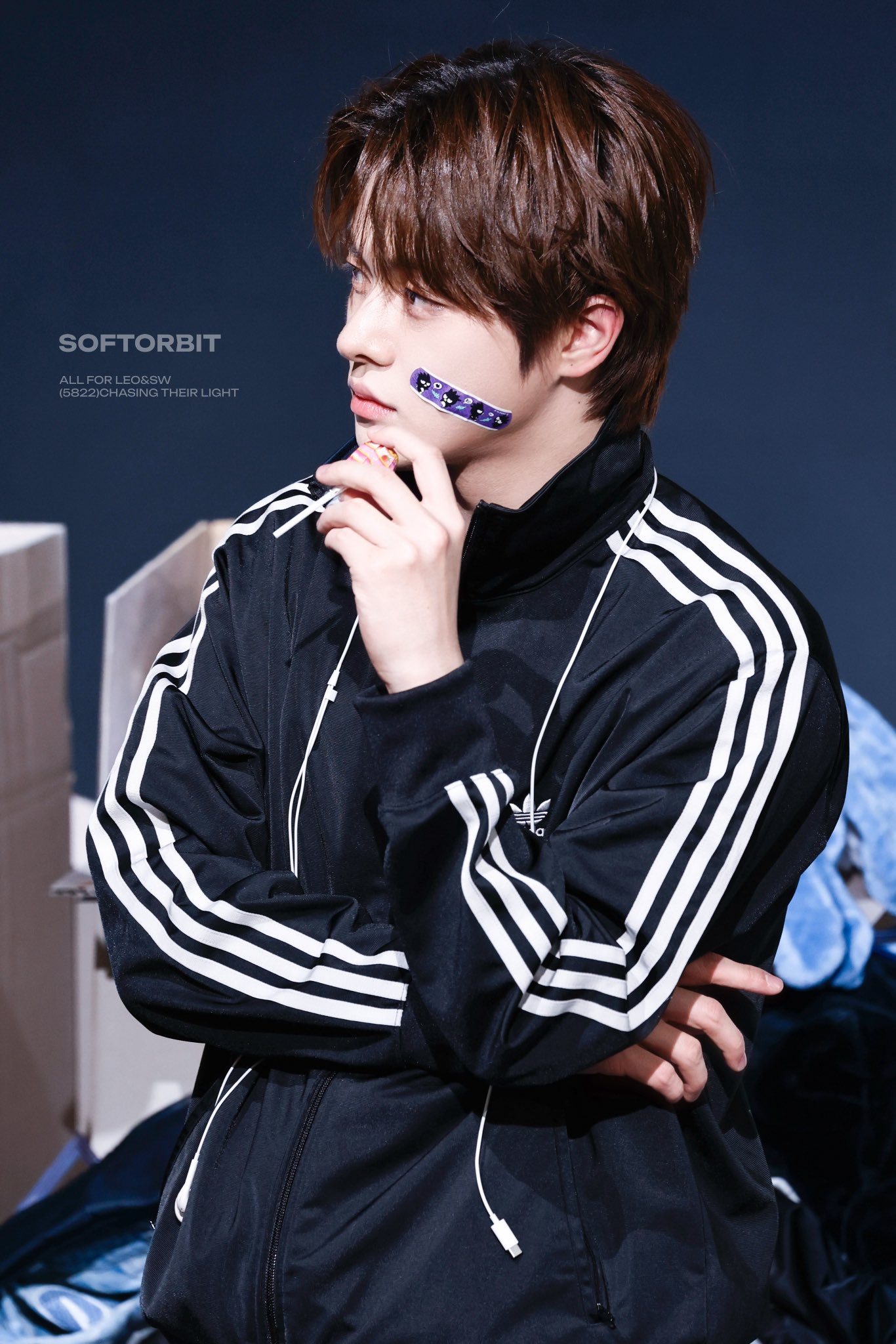 A moment captured by Lee Leo (ALPHA DRIVE ONE)'s fan