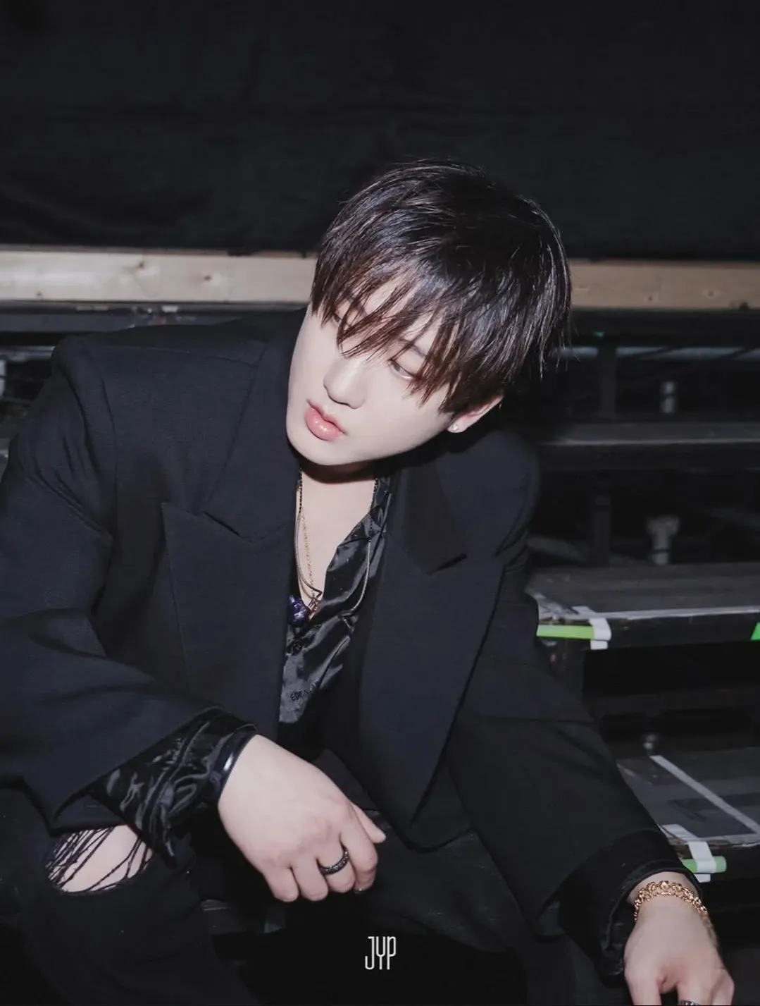 Behind-the-scenes cut of Changbin (Stray Kids)