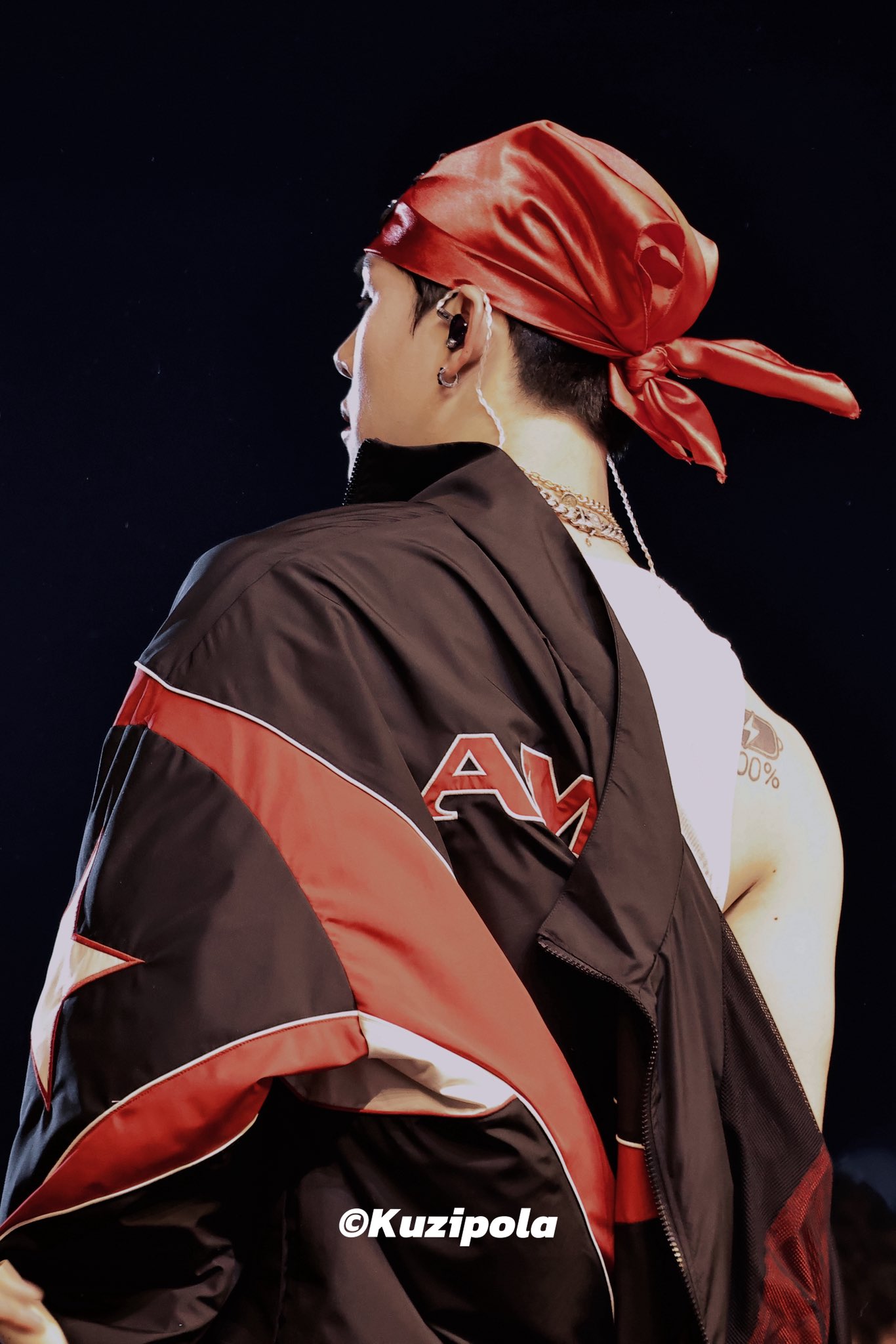 周宪 (MONSTA X)的幕后花絮