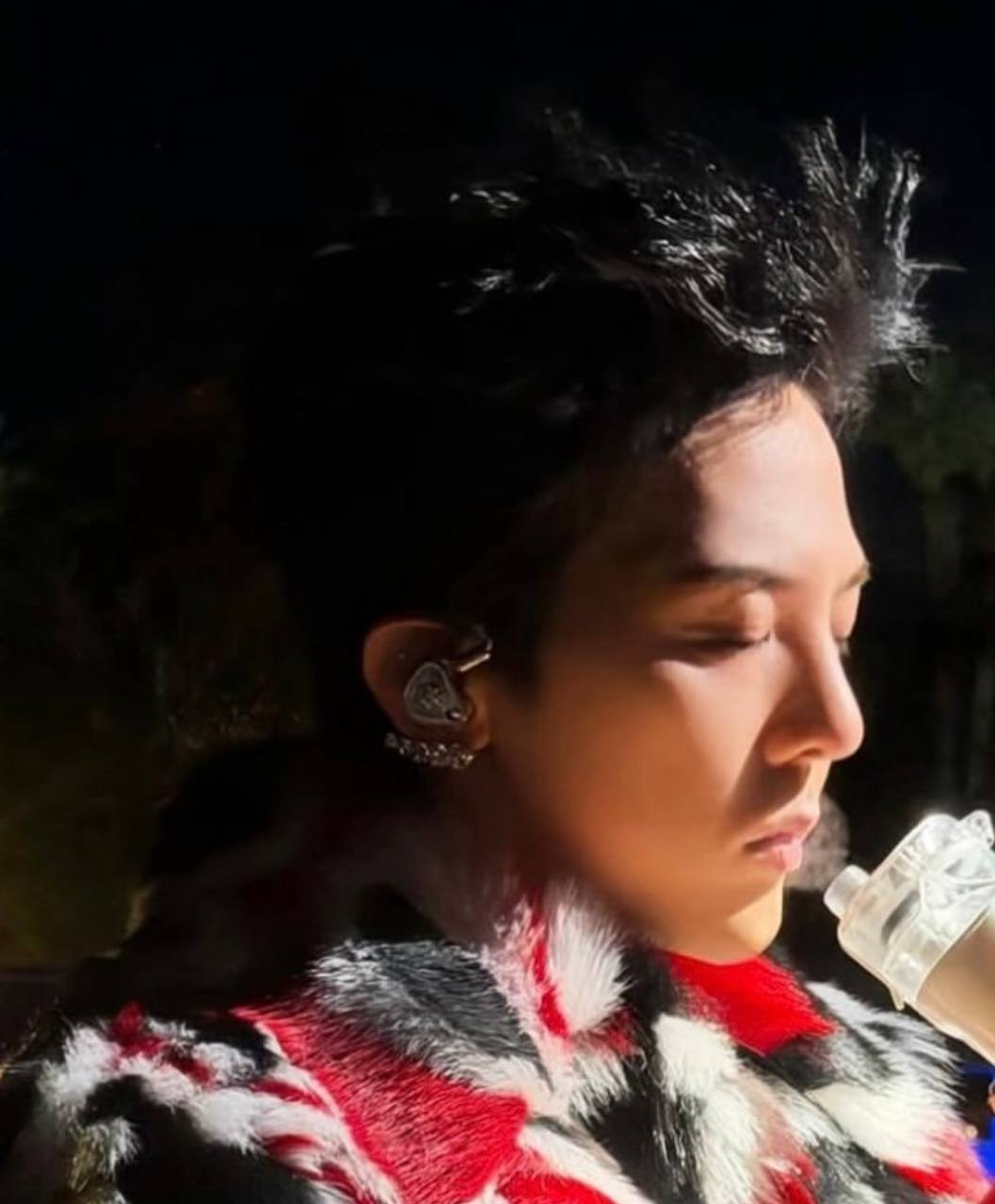 Recent activity shot of G-DRAGON (BIGBANG)
