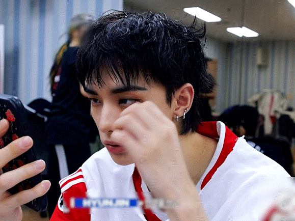 Behind-the-scenes cut of Hyunjin (Stray Kids)