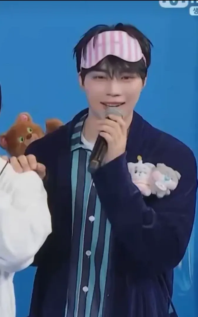 Latest photo of Park Gunwook (ZEROBASEONE)