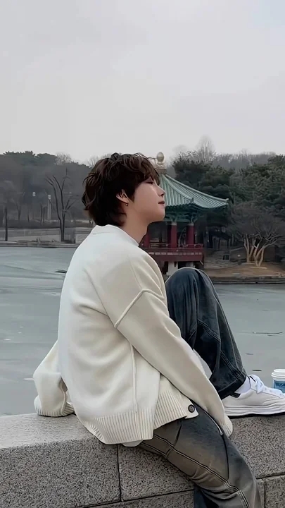 Today's most popular wallpaper in the Lim Youngmin community