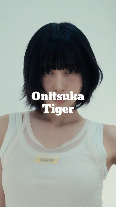 Foto aktivitas terbaru Momo (TWICE)