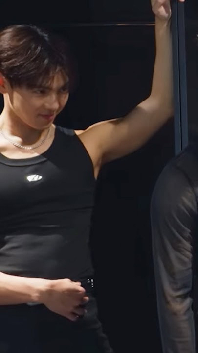 Shownu (MONSTA X)粉絲拍下的瞬間