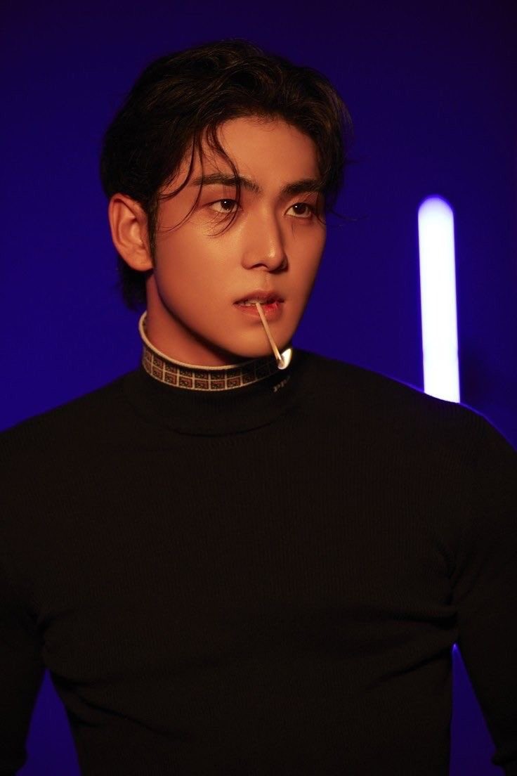 백호 최근 활동샷