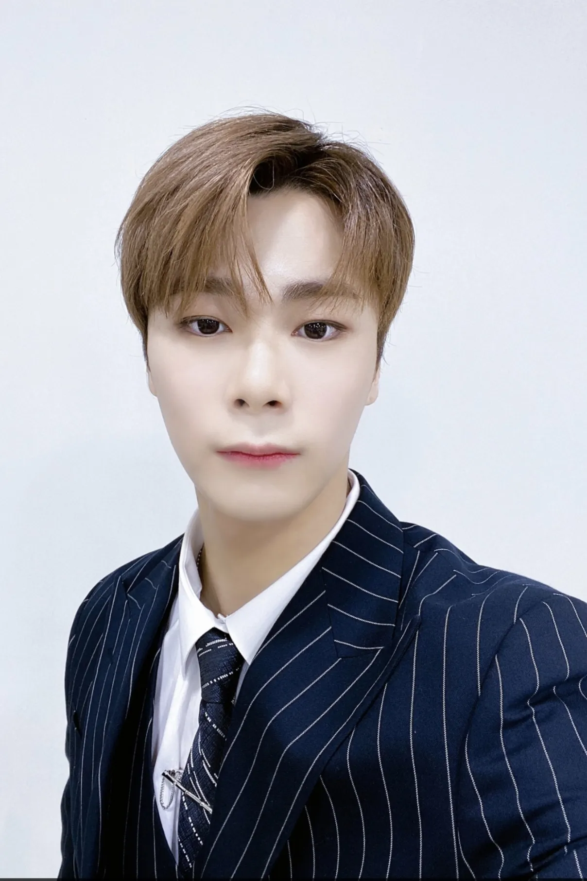 A moment captured by Moonbin (ASTRO)'s fan