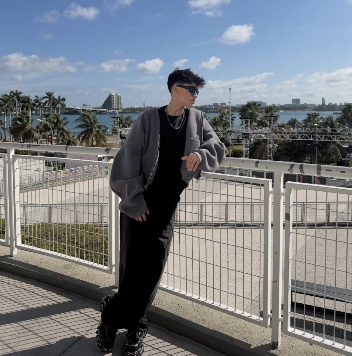 Behind-the-scenes cut of Kenneth (SANTOS BRAVOS)