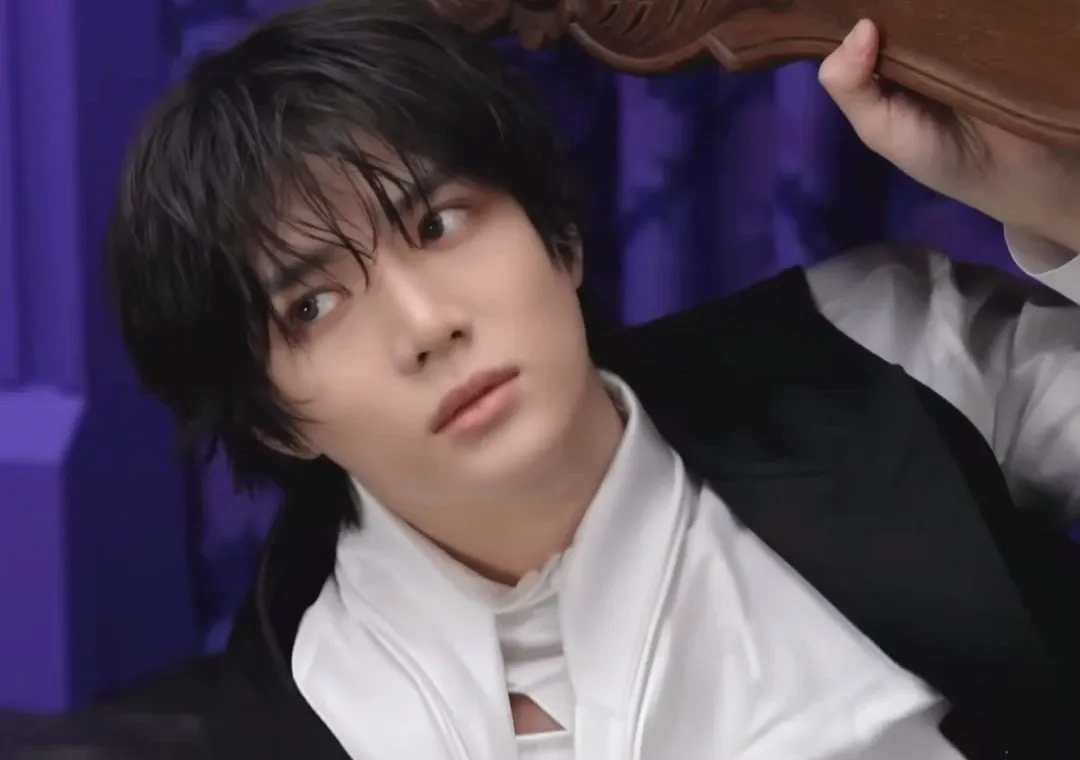 杋圭 (TOMORROW X TOGETHER)的幕后花絮