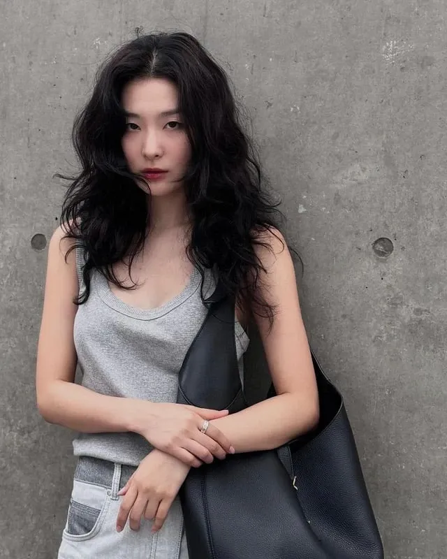 Behind-the-scenes cut of Seulgi (Red Velvet)